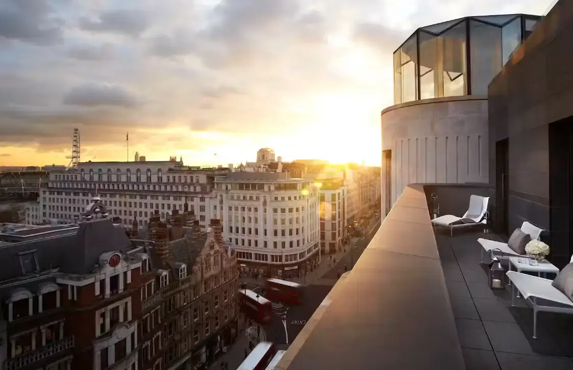 The Skyline Luxe Penthouse in Covent Garden